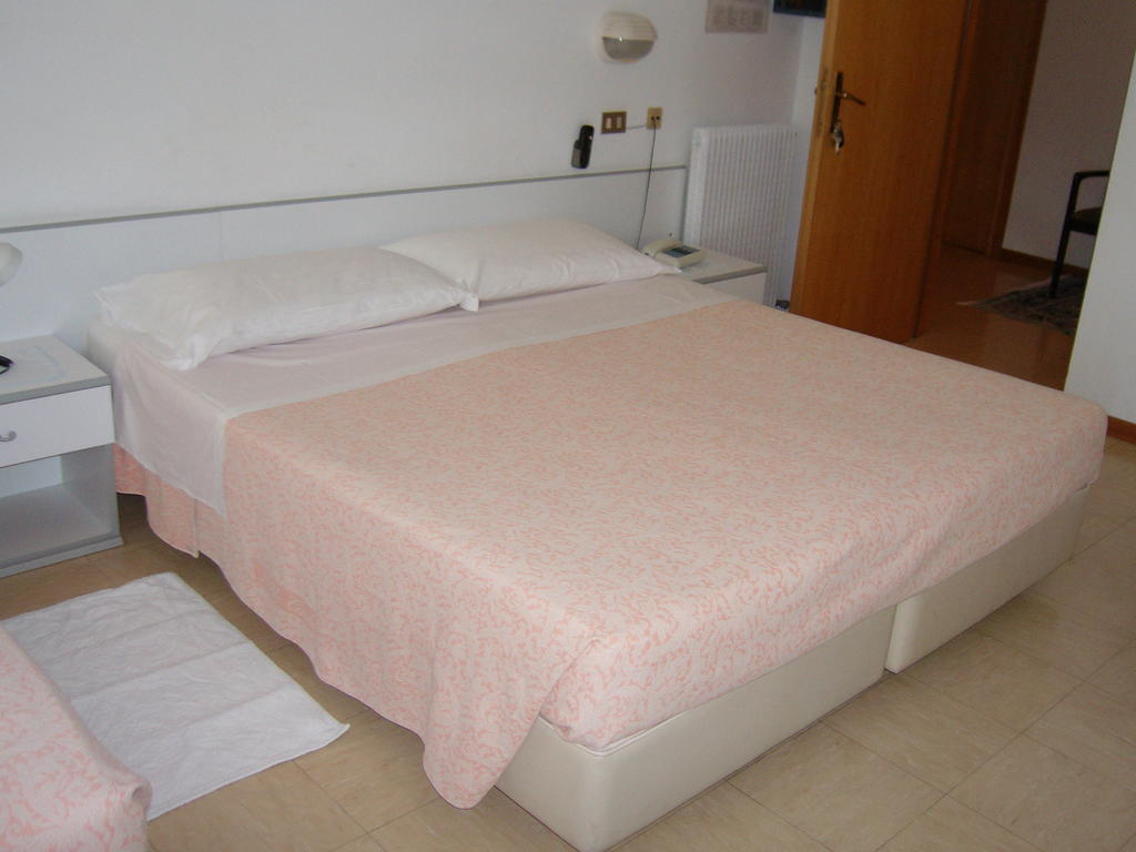 Hotel Villa Carla Grado Bilik gambar
